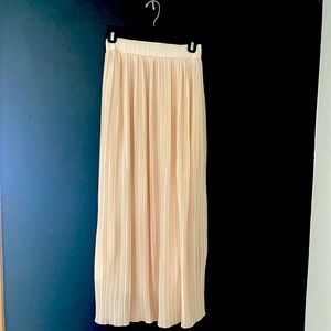 Beige skirt